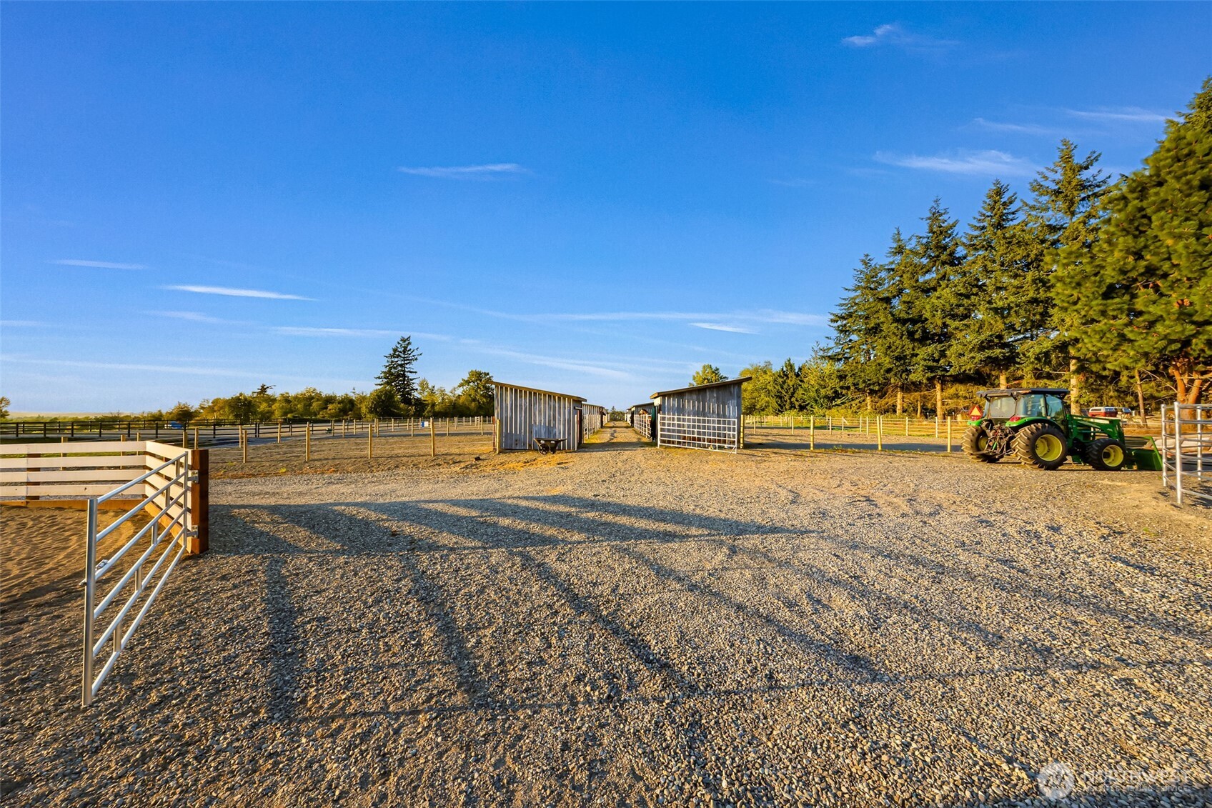504 East Smith Road Bellingham, WA 98226 - Photo 12 of 38