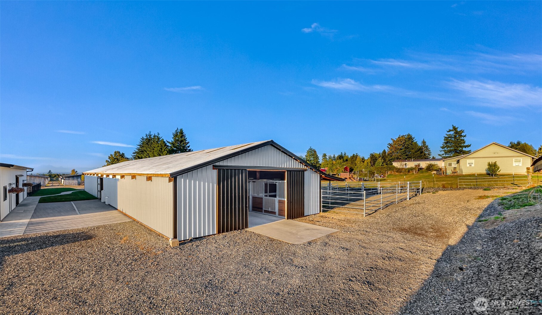 504 East Smith Road Bellingham, WA 98226 - Photo 3 of 38
