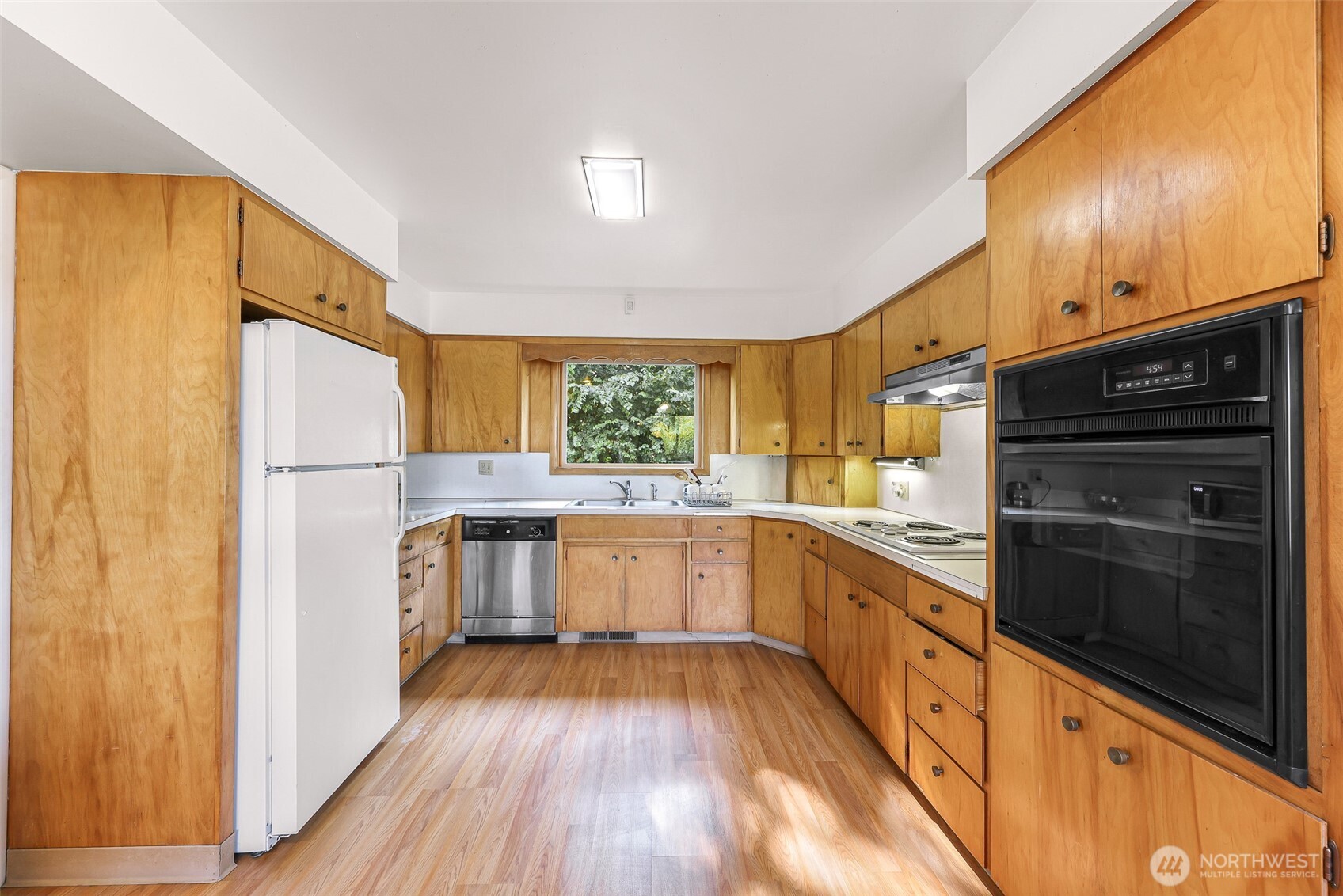 504 East Smith Road Bellingham, WA 98226 - Photo 35 of 38