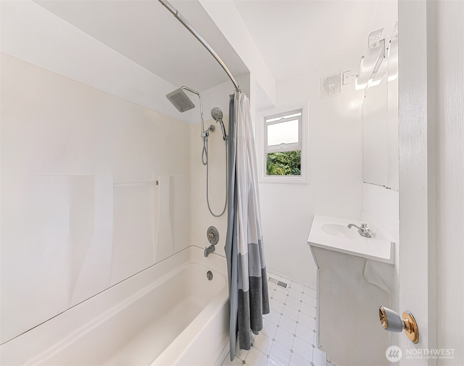 504 East Smith Road Bellingham, WA 98226 - Photo 37 of 38
