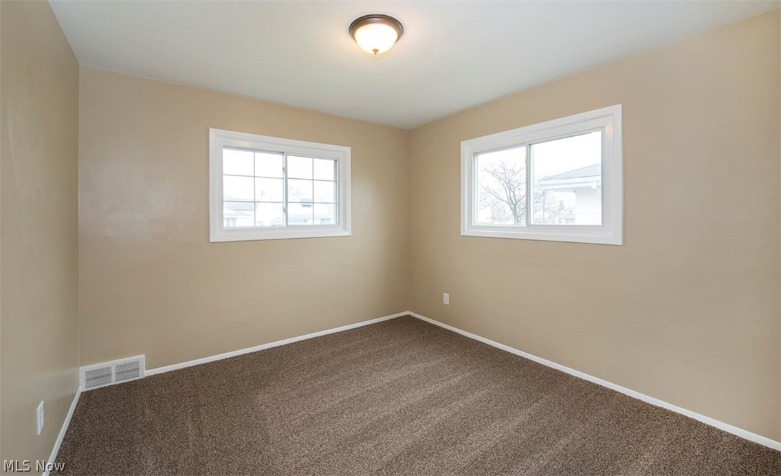 11436 Hempstead Road Garfield Heights, OH 44125 - Photo 11 of 30