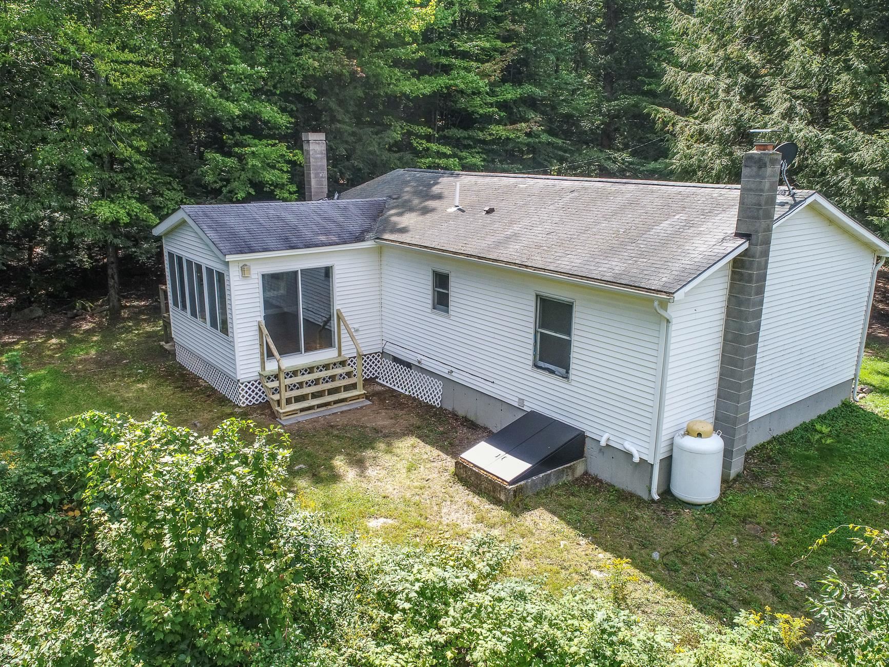 115 Reservoir Road Deering, NH 03244 - Photo 5 of 39