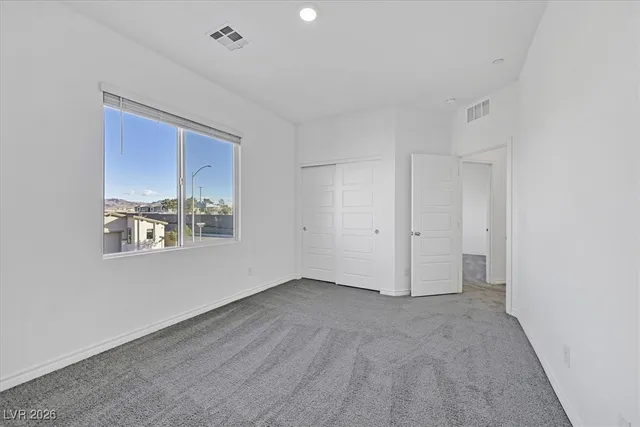 $549,999 | 303 Fletcher Falls Street, Henderson, NV 89015