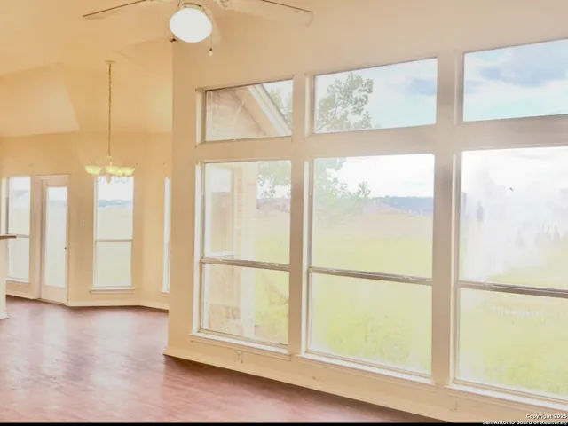 $259,900 | 135 Muirfield Lane, La Vernia, TX 78121