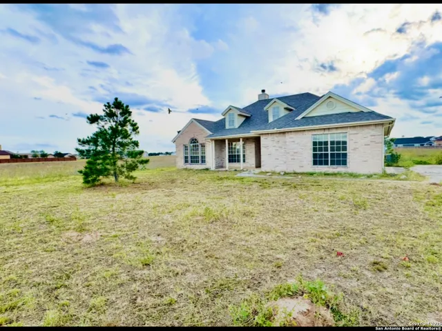 $259,900 | 135 Muirfield Lane, La Vernia, TX 78121