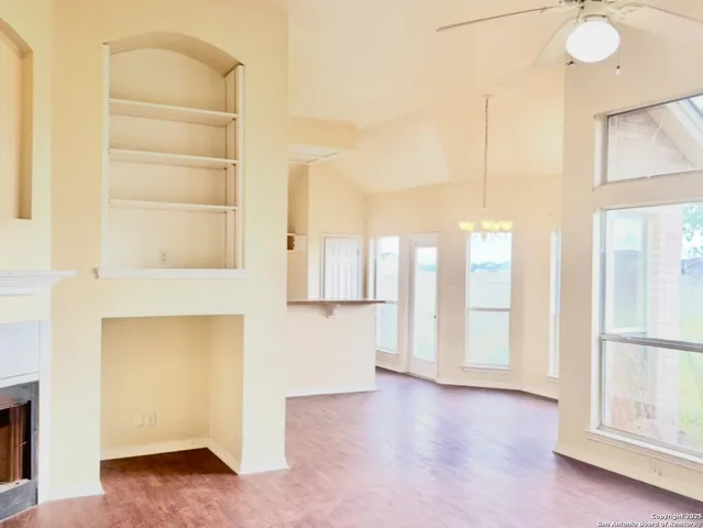 $259,900 | 135 Muirfield Lane, La Vernia, TX 78121