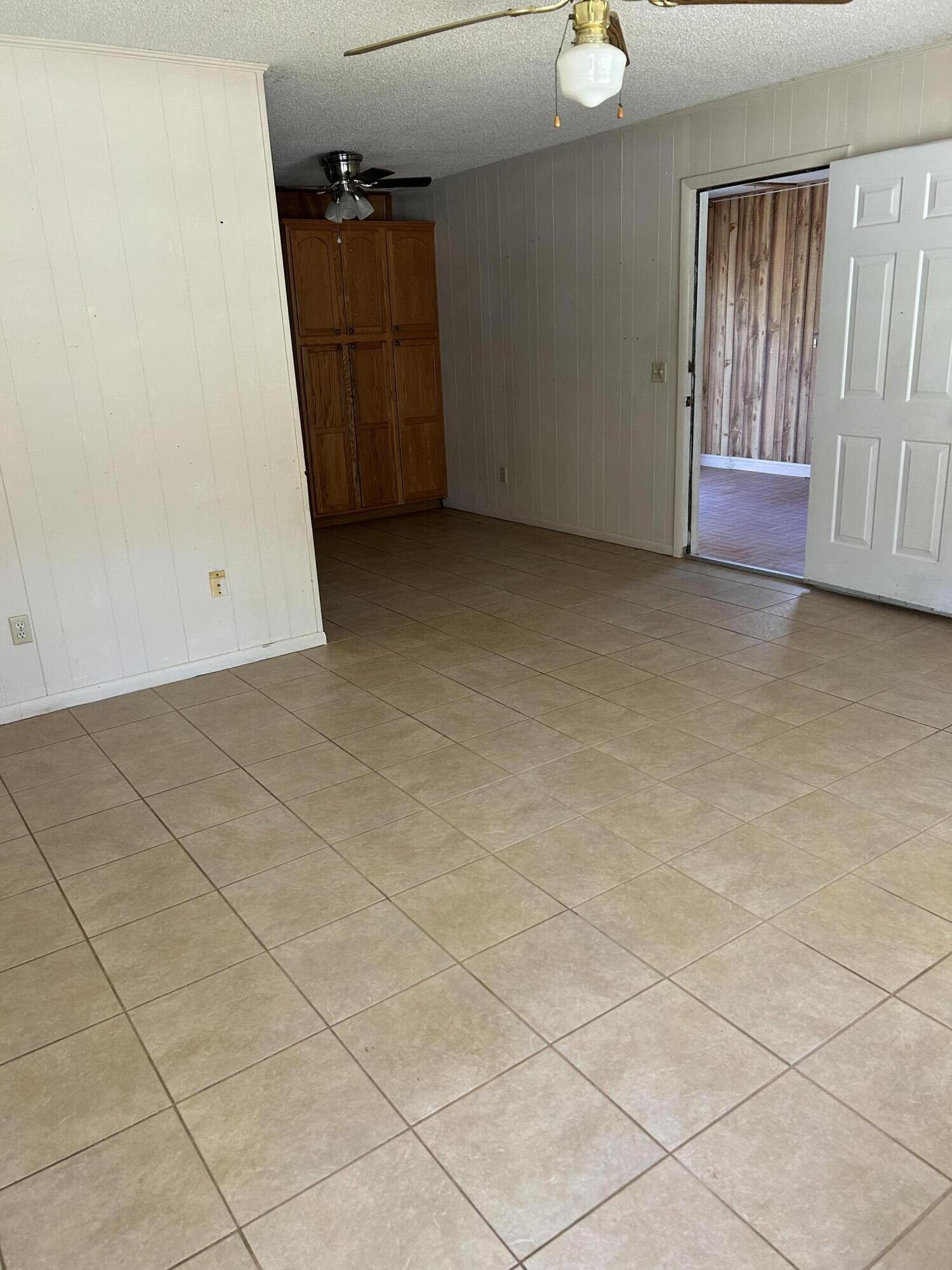 2432 Hardy Skipper Road Ponce de Leon, FL 32455 - Photo 4 of 21 IMG_0994