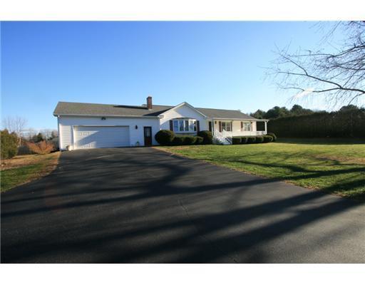 1113 Chase Road Bangor, ME 04401 - Photo 1 of 17 Exterior Front.