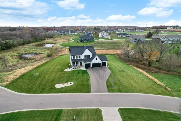 $1,225,000 | 14415 49th Street North, Stillwater, MN 55082