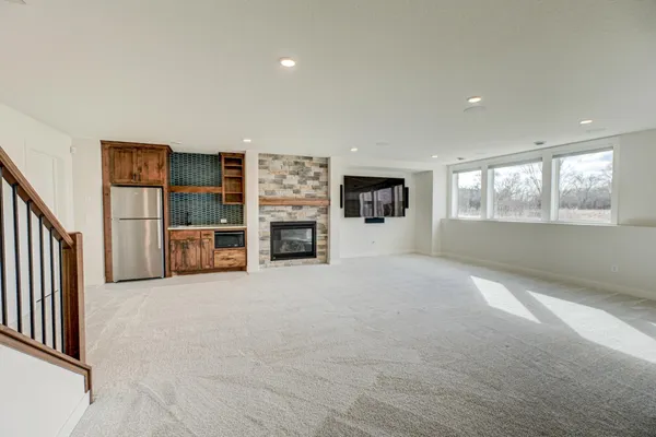 $1,225,000 | 14415 49th Street North, Stillwater, MN 55082