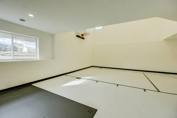 $1,225,000 | 14415 49th Street North, Stillwater, MN 55082