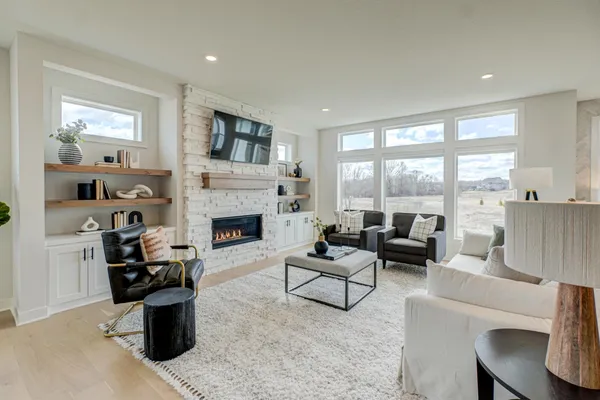 $1,225,000 | 14415 49th Street North, Stillwater, MN 55082