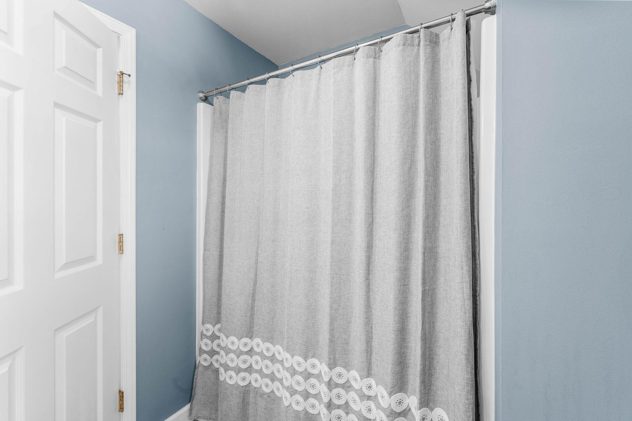 710 Beach Drive Destin, FL 32541 - Photo 37 of 64 a view of a curtain with a curtain