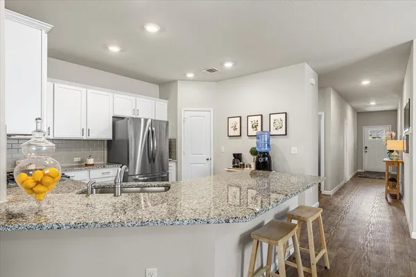 $2,200 | 112 Rainmaker Cove, Bastrop, TX 78602