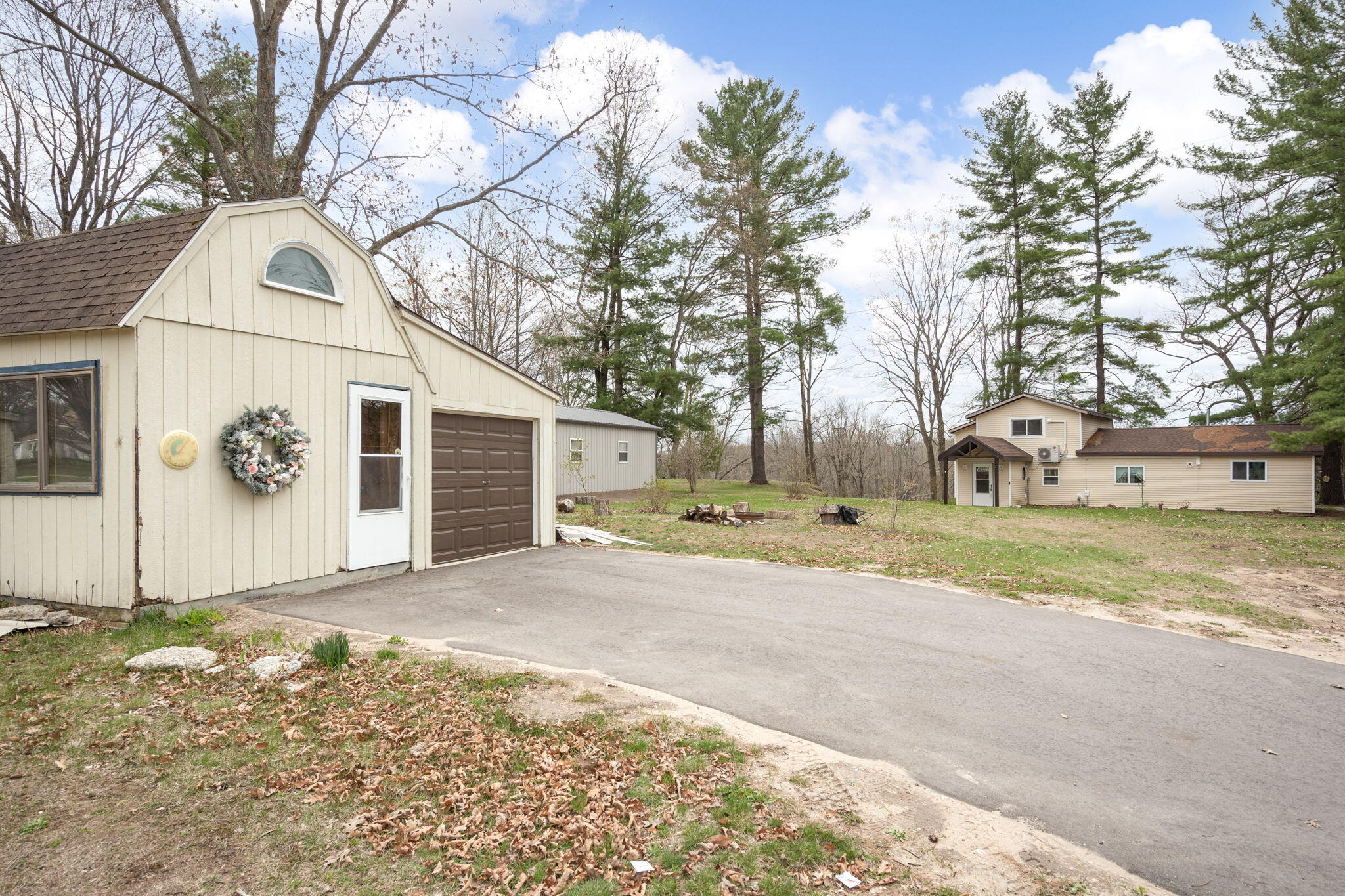 16569 Schofield Road Hersey, MI 49639 - Photo 24 of 36 Garage