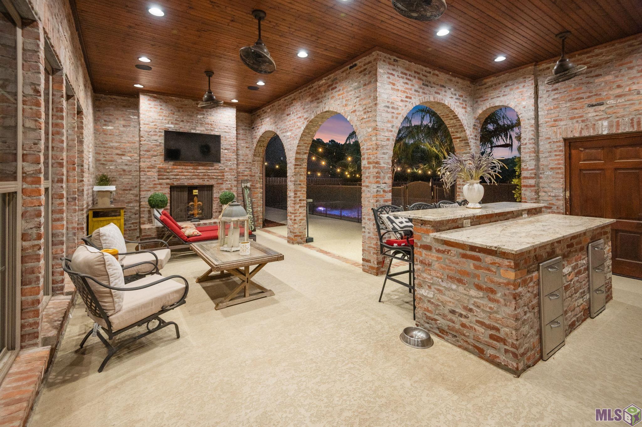 322 Chateau Jon Denham Springs, LA 70726 - Photo 44 of 51