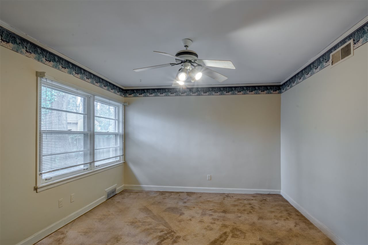 4349 Sequoia Road Memphis, TN 38117 - Photo 6 of 25