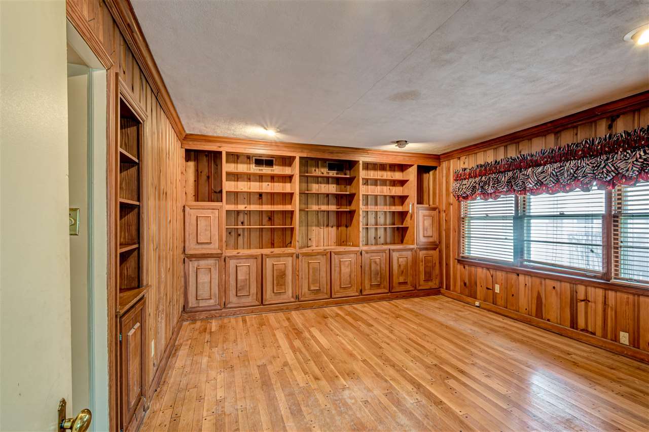 4349 Sequoia Road Memphis, TN 38117 - Photo 8 of 25