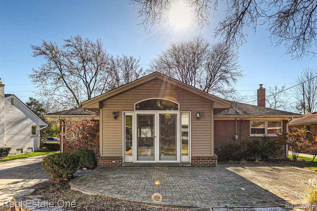 17320 Beverly Road Beverly Hills, MI 48025 - Photo 19 of 23