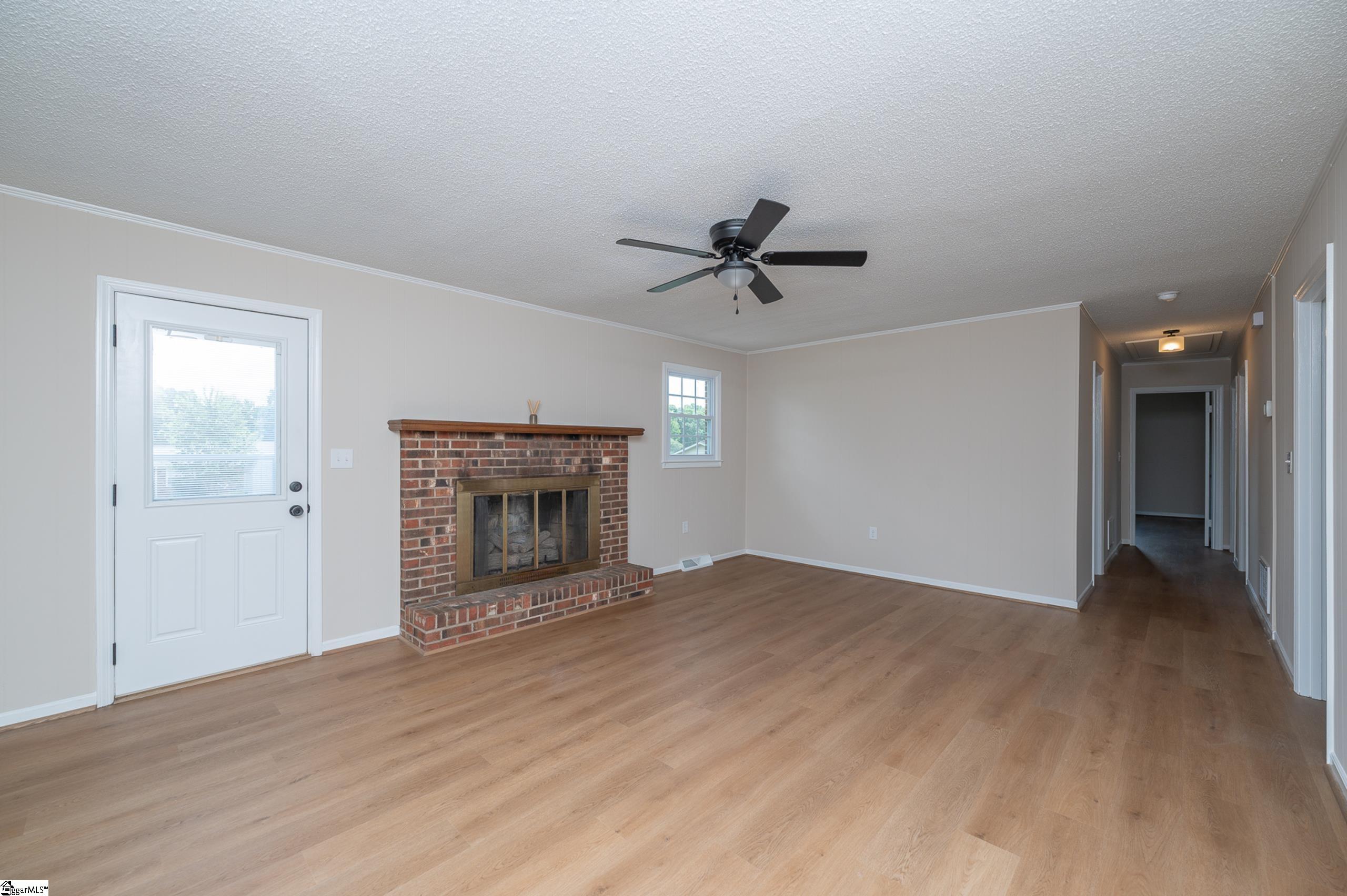 115 Wolfe Road Greer, SC 29650 - Photo 13 of 32