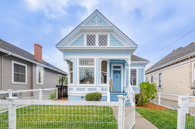$699,000 | 332 Capitol Street, Salinas, CA 93901
