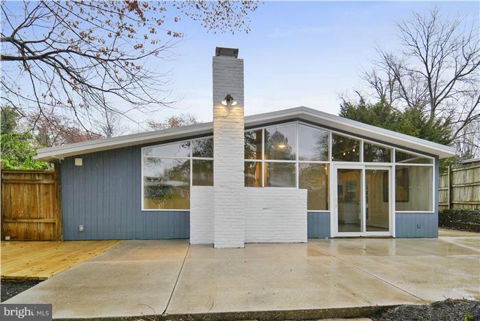 2610 Henderson Avenue Silver Spring, MD 20902 - Photo 2 of 14 Exterior (Rear)