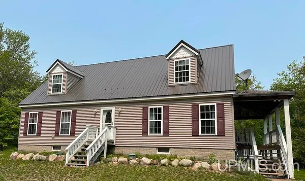 $499,000 | 14165 North Josie Avenue, Grand Marais, MI 49839