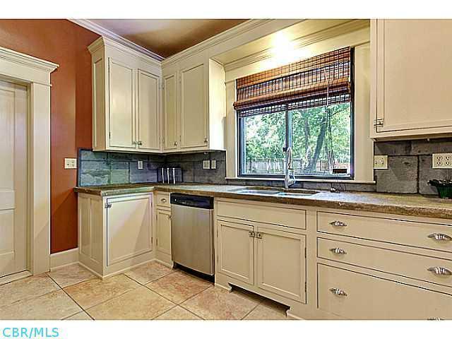 1598 Bryden Road Columbus, OH 43205 - Photo 6 of 30