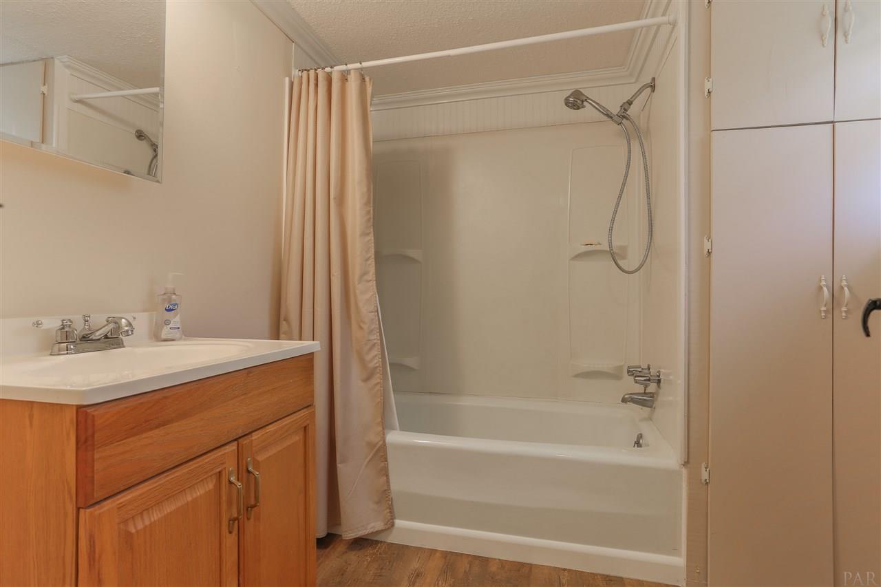 6034 Enfinger Road Pace, FL 32571 - Photo 33 of 50