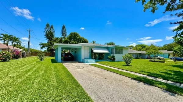 $3,250 | 355 Northwest 8th Avenue, Delray Beach, FL 33444