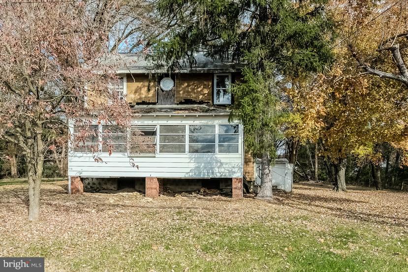 11615 Laurel Bowie Road Laurel, MD 20708 - Photo 12 of 15 Exterior (Rear)