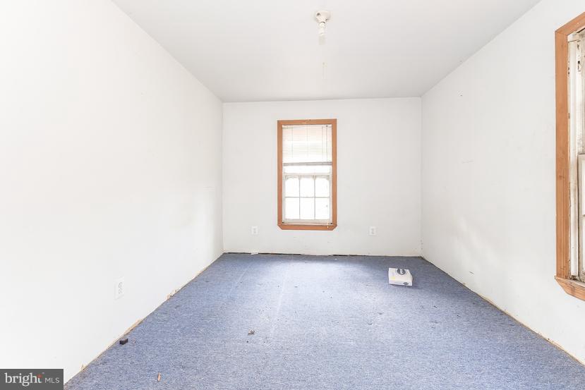 11615 Laurel Bowie Road Laurel, MD 20708 - Photo 10 of 15 Interior (General)