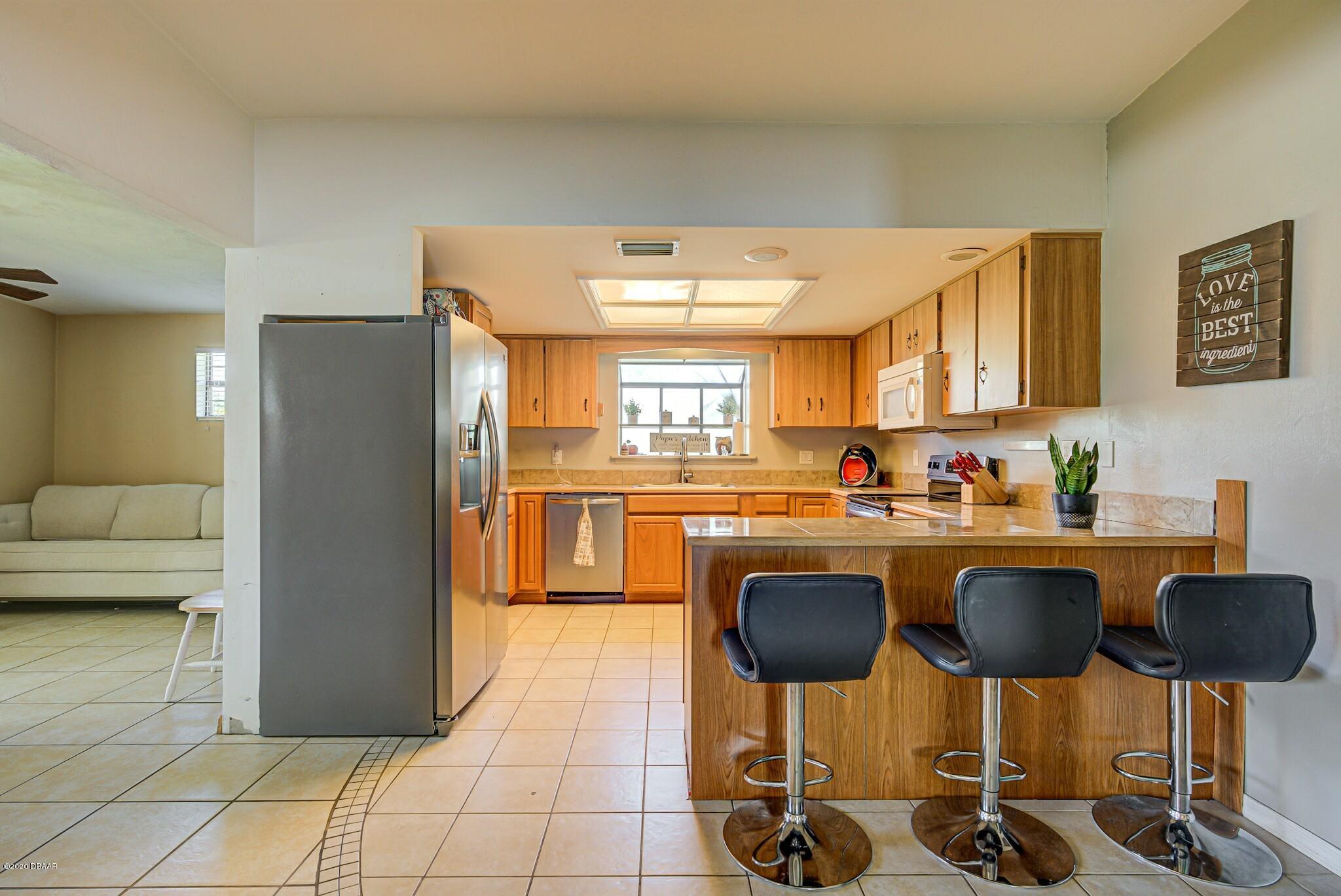 315 McIntosh Road Ormond Beach, FL 32174 - Photo 5 of 30 Kitchen