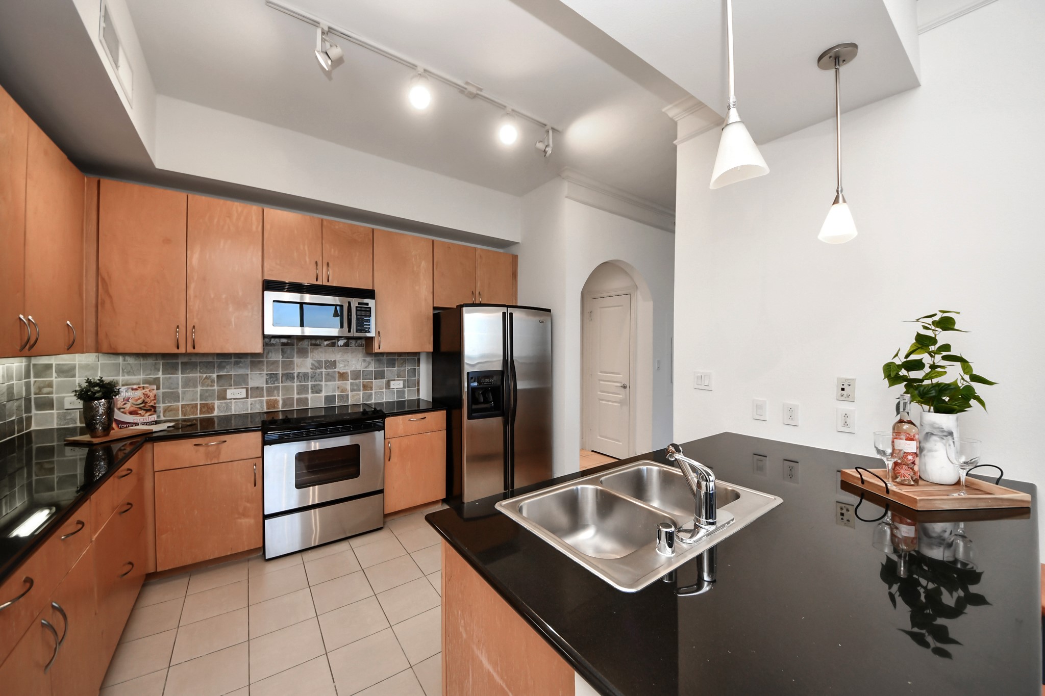 3333 Allen Parkway, Unit 1807 Houston, TX 77019 - Photo 11 of 25