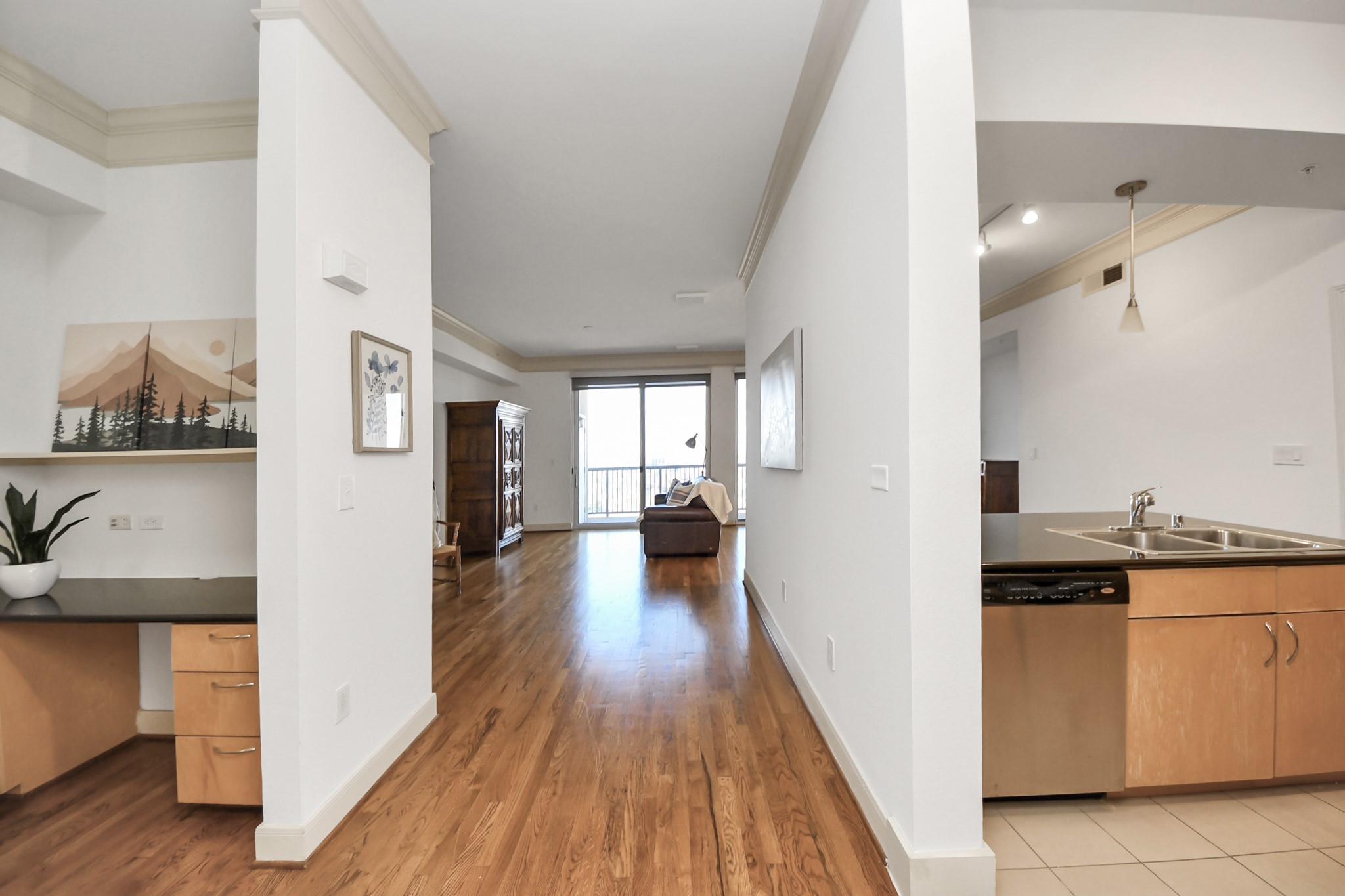 3333 Allen Parkway, Unit 1807 Houston, TX 77019 - Photo 2 of 25 Step inside to bright, open views that instantly welcome you