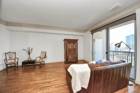 $399,900 | 3333 Allen Parkway, Unit 1807, Houston, TX 77019