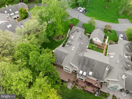 $975,000 | 465 Windrow Clusters Drive, Moorestown, NJ 08057