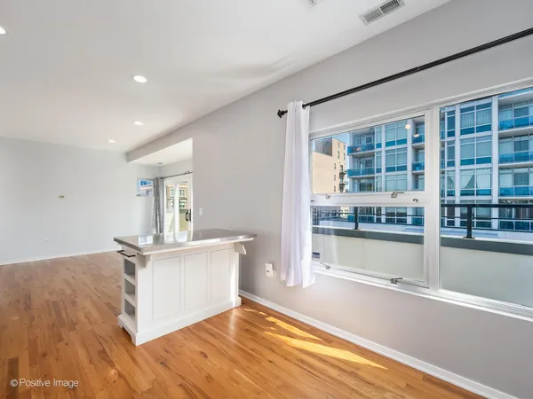 $2,450 | 1808 South Michigan Avenue, Unit 38, Chicago, IL 60616