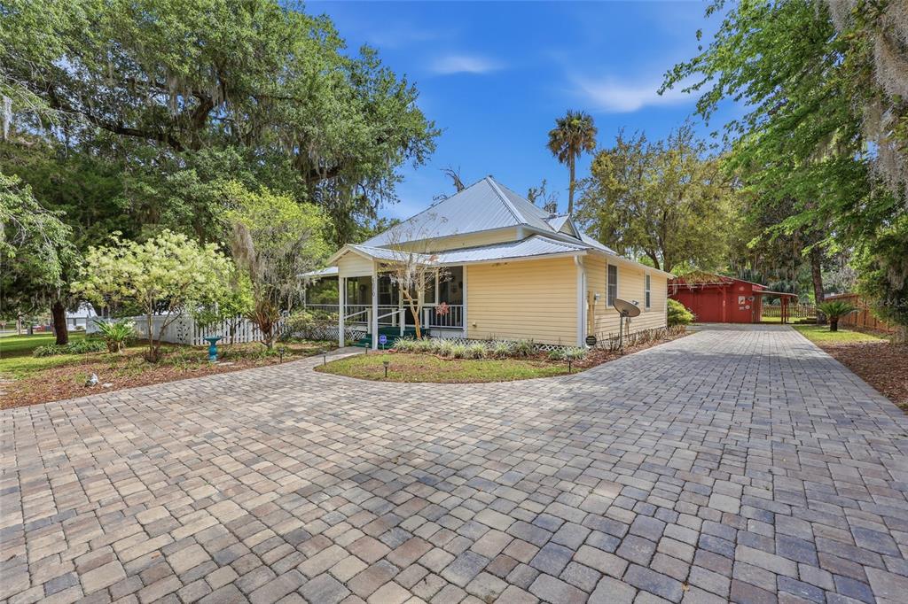 6070 Ave F McIntosh, FL 32664 - Photo 2 of 45