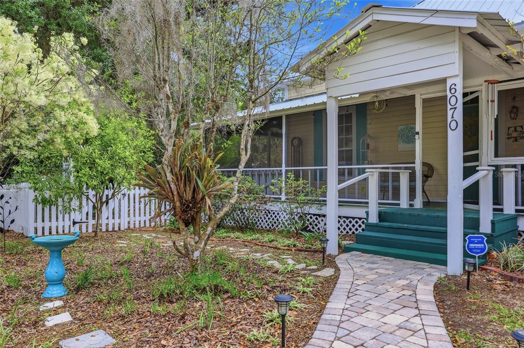 6070 Ave F McIntosh, FL 32664 - Photo 3 of 45