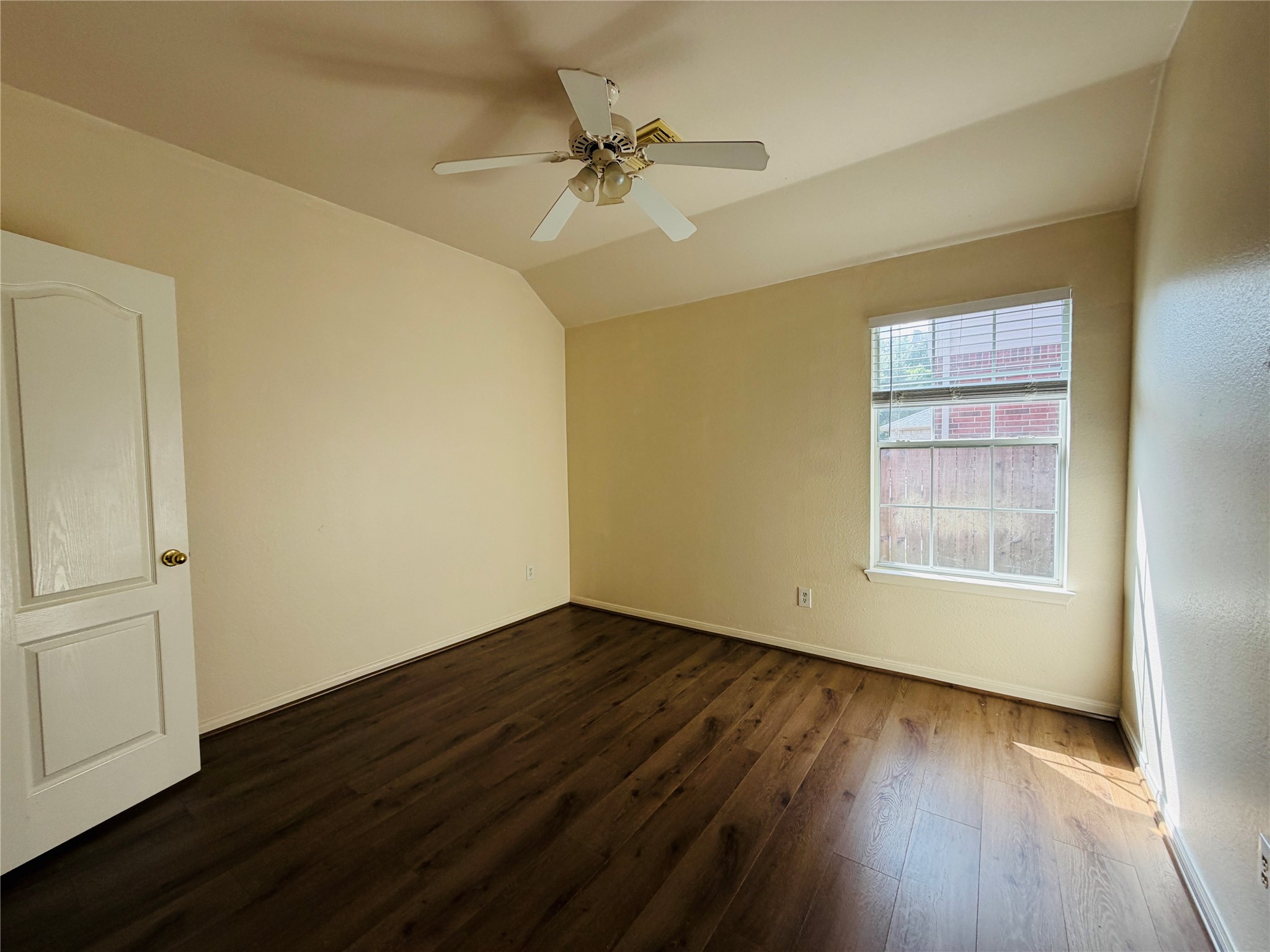 3815 Beacon's View Friendswood, TX 77546 - Photo 17 of 28