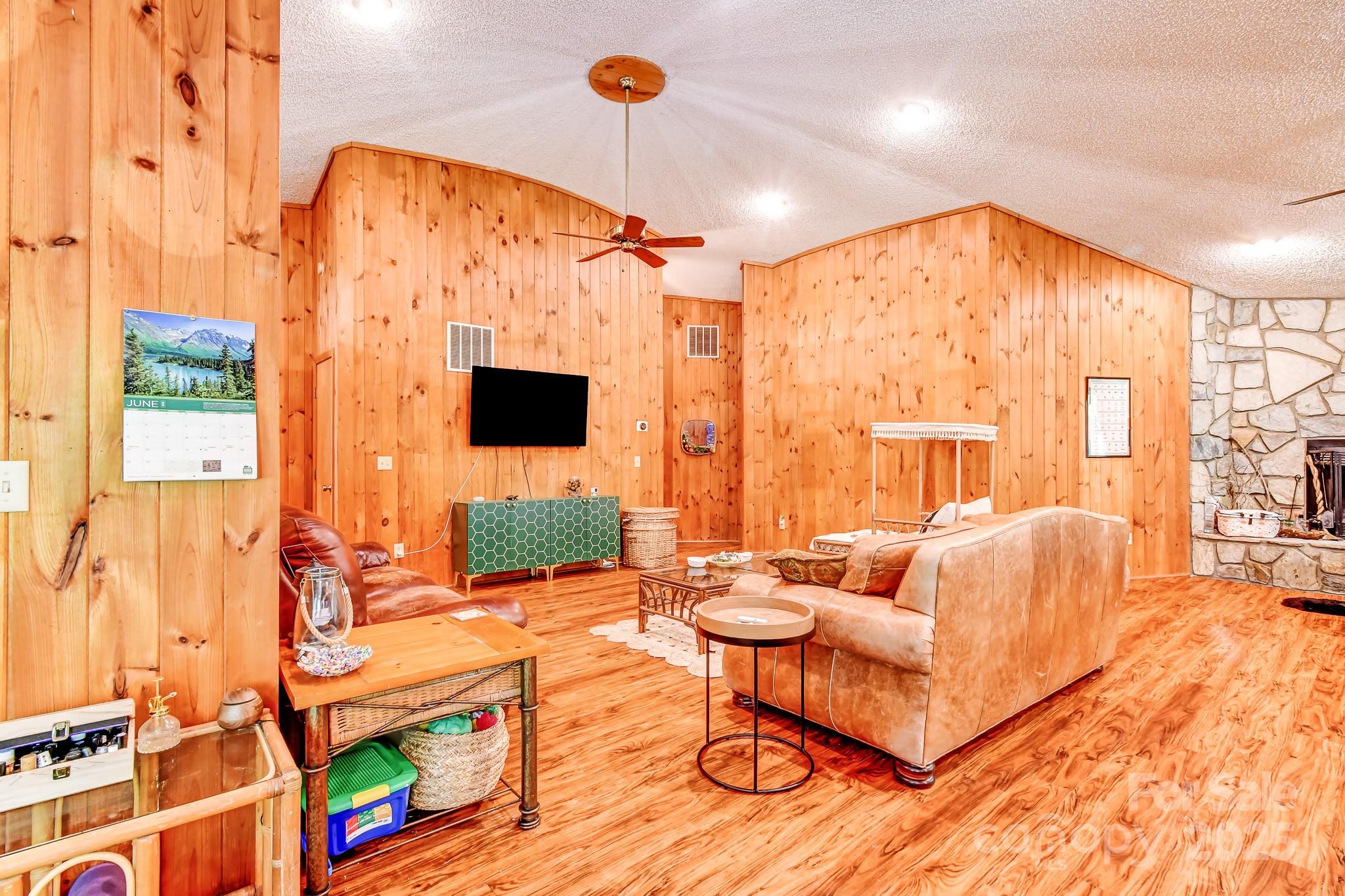 1119 Brandywine Road Waynesville, NC 28786 - Photo 5 of 44 Gallery Image 5