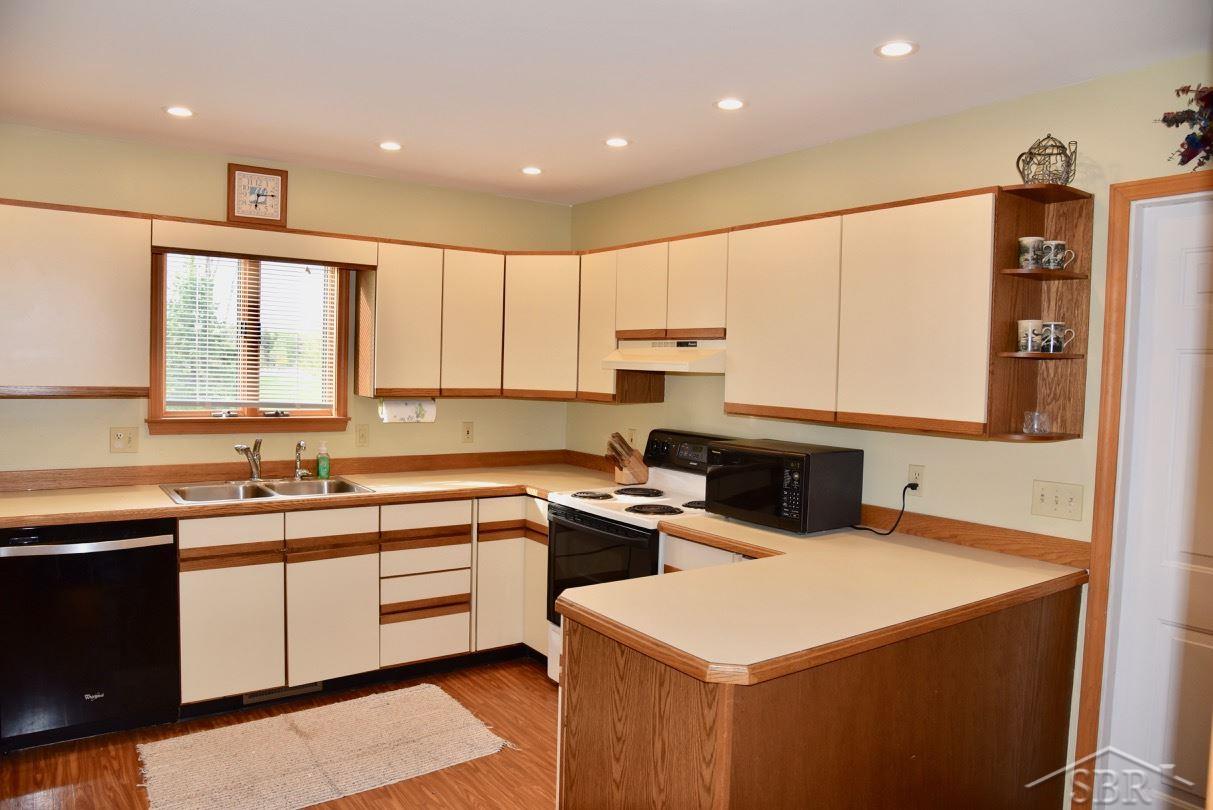 8265 North River Road Freeland, MI 48623 - Photo 11 of 25