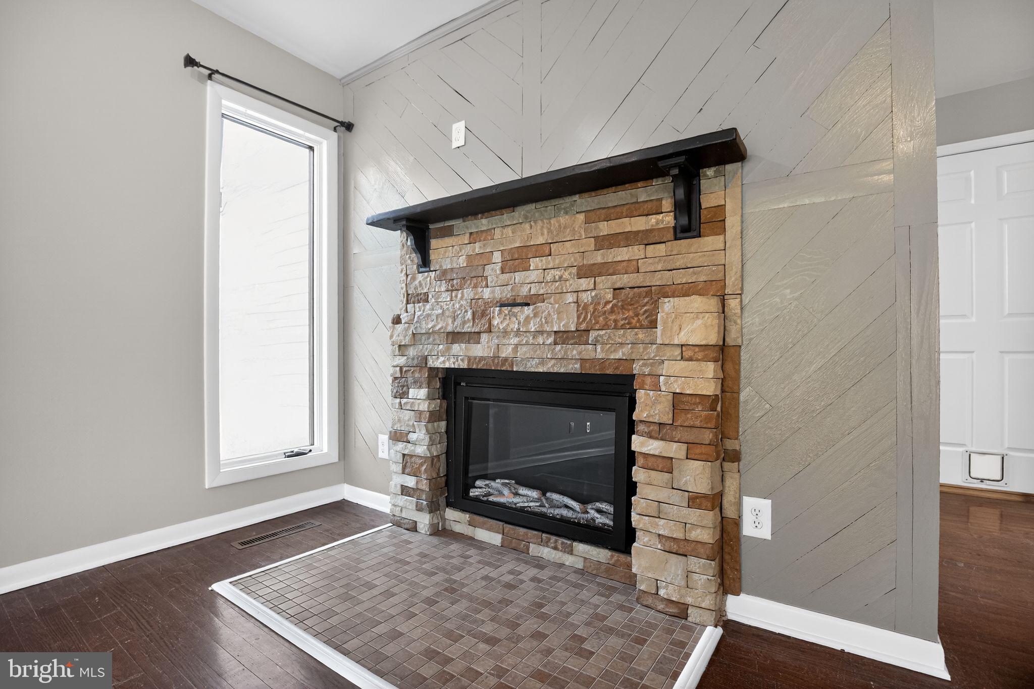 40855 Spring House Lane Leonardtown, MD 20650 - Photo 15 of 78 Living room