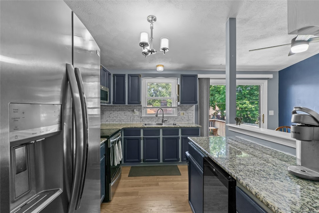 162 Pine Street Warwick, RI 02888 - Photo 16 of 37