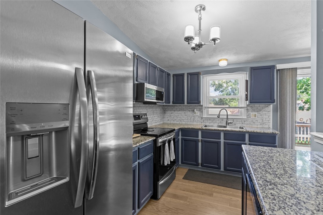 162 Pine Street Warwick, RI 02888 - Photo 17 of 37