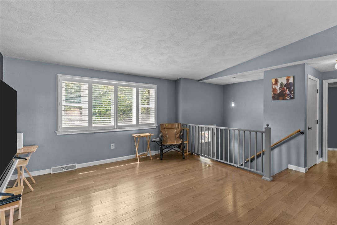 162 Pine Street Warwick, RI 02888 - Photo 20 of 37