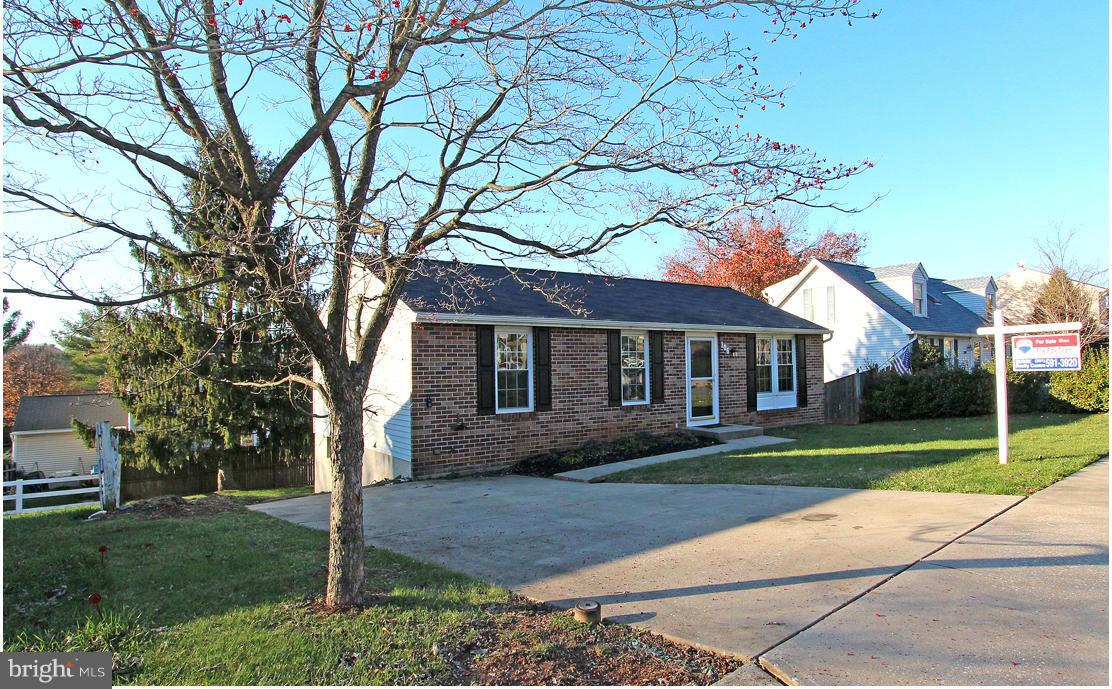 106 E Road Mount Airy, MD 21771 - Photo 2 of 22 Exterior (Front)
