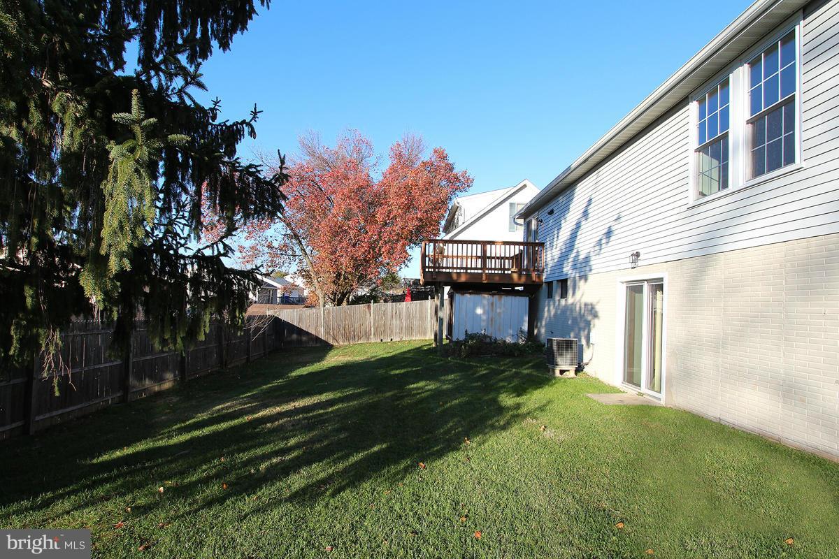 106 E Road Mount Airy, MD 21771 - Photo 21 of 22 Exterior (Rear)