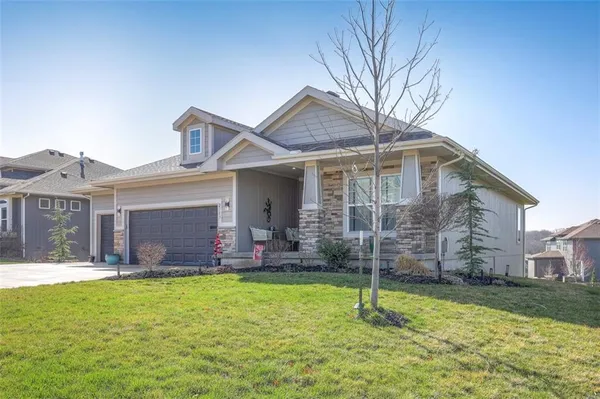 $649,950 | 2713 West Concord Drive, Olathe, KS 66061